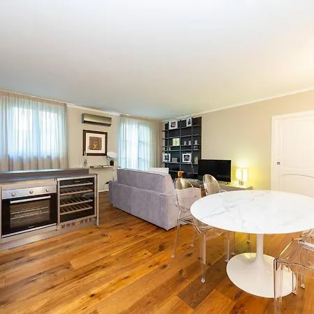 Splendido In Piazza San Carlo *