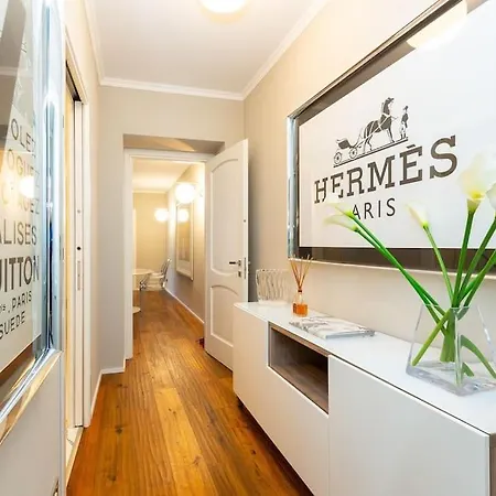 Apartment Splendido In Piazza San Carlo