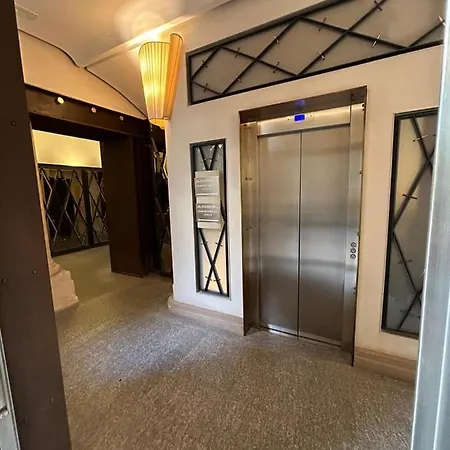 Splendido In Piazza San Carlo Apartment